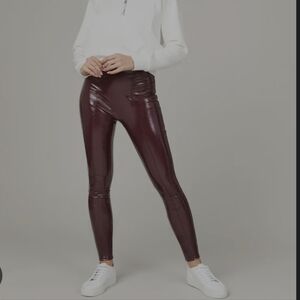 *NWT* Spanx Faux Patent Leather Leggings XS